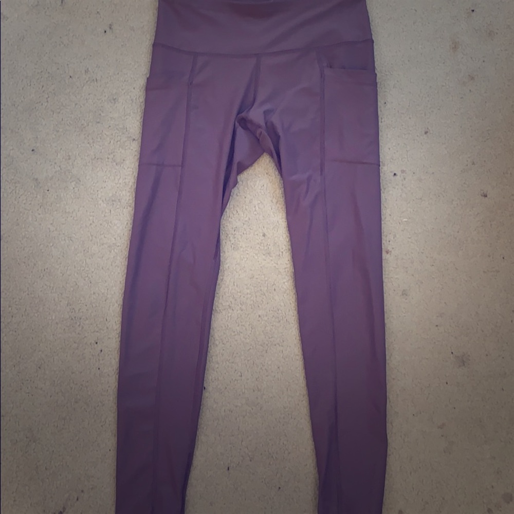 Violet athletic leggings